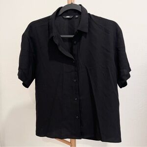 Uniqlo Unisex Black Camp Shirt